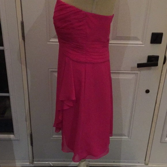 David’s Bridal Begonia Strapless Layered Chiffon Dress Fuschia  Size 8 - Picture 4 of 11